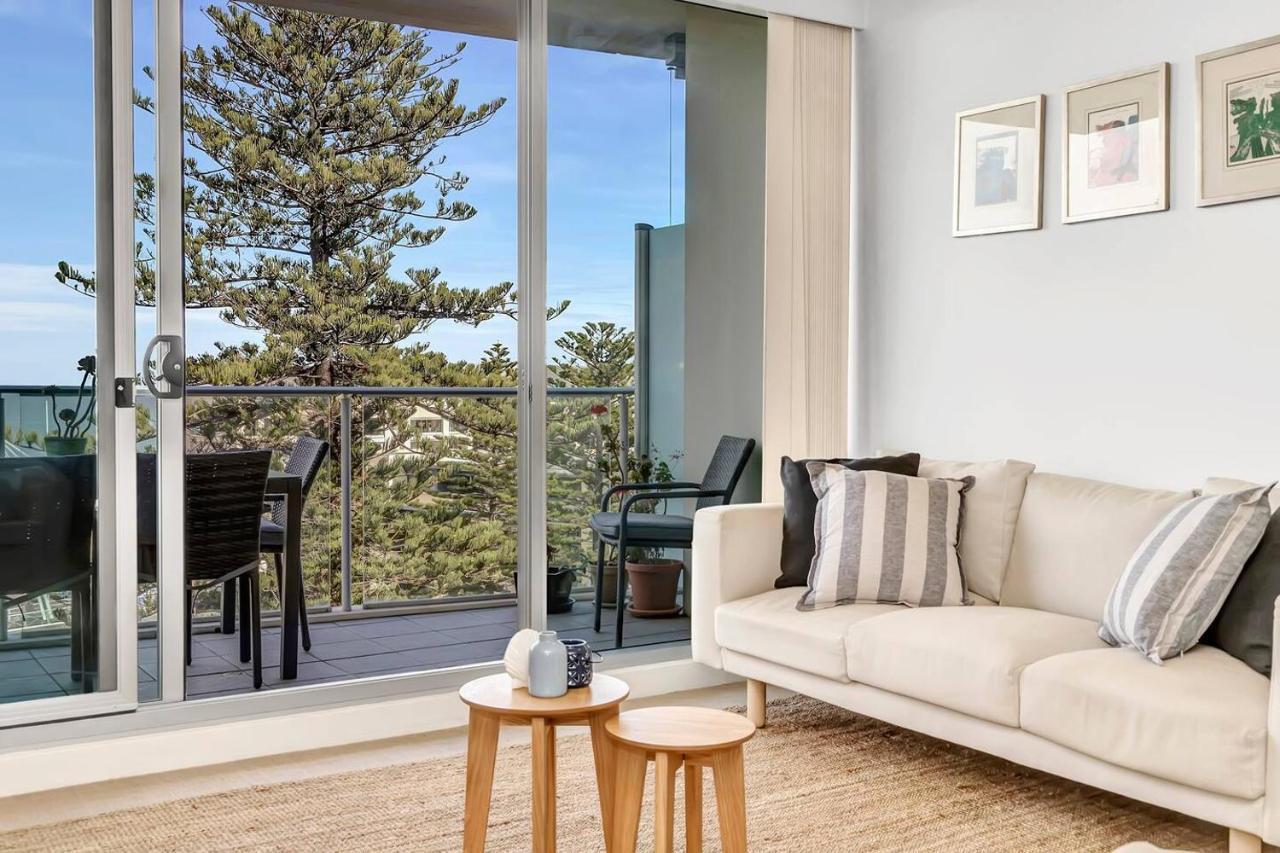 Waterfront Resort-Style Living At Glenelg Beach 애들레이드 외부 사진