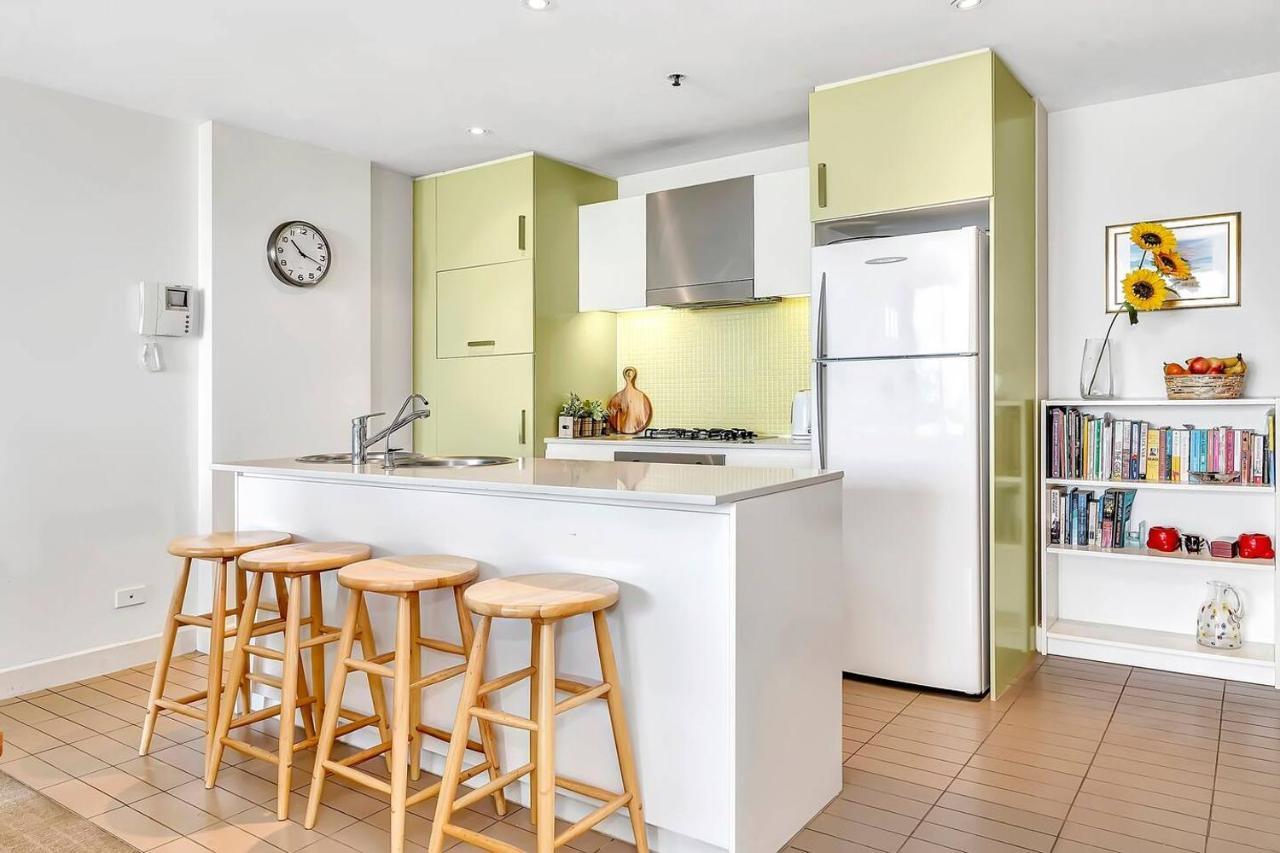 Waterfront Resort-Style Living At Glenelg Beach 애들레이드 외부 사진